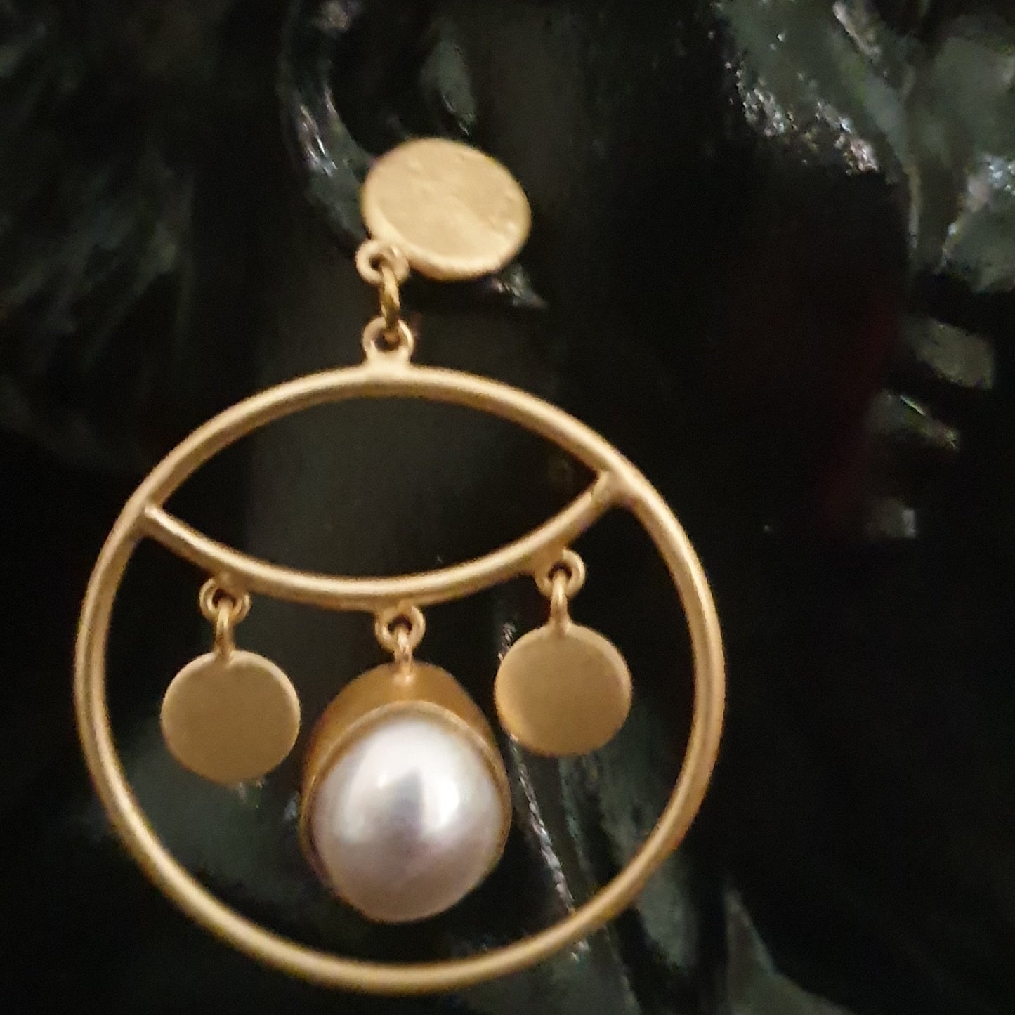 The Pearl Dot Earrings