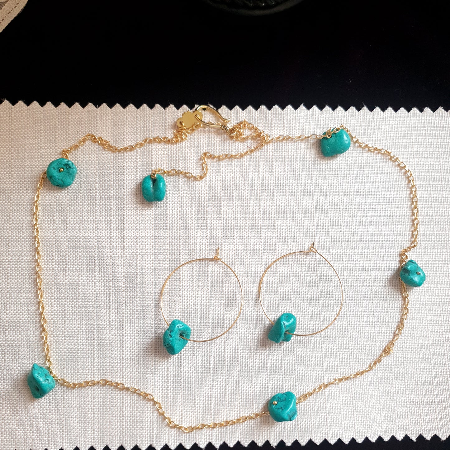 The simple Blue Green Necklace