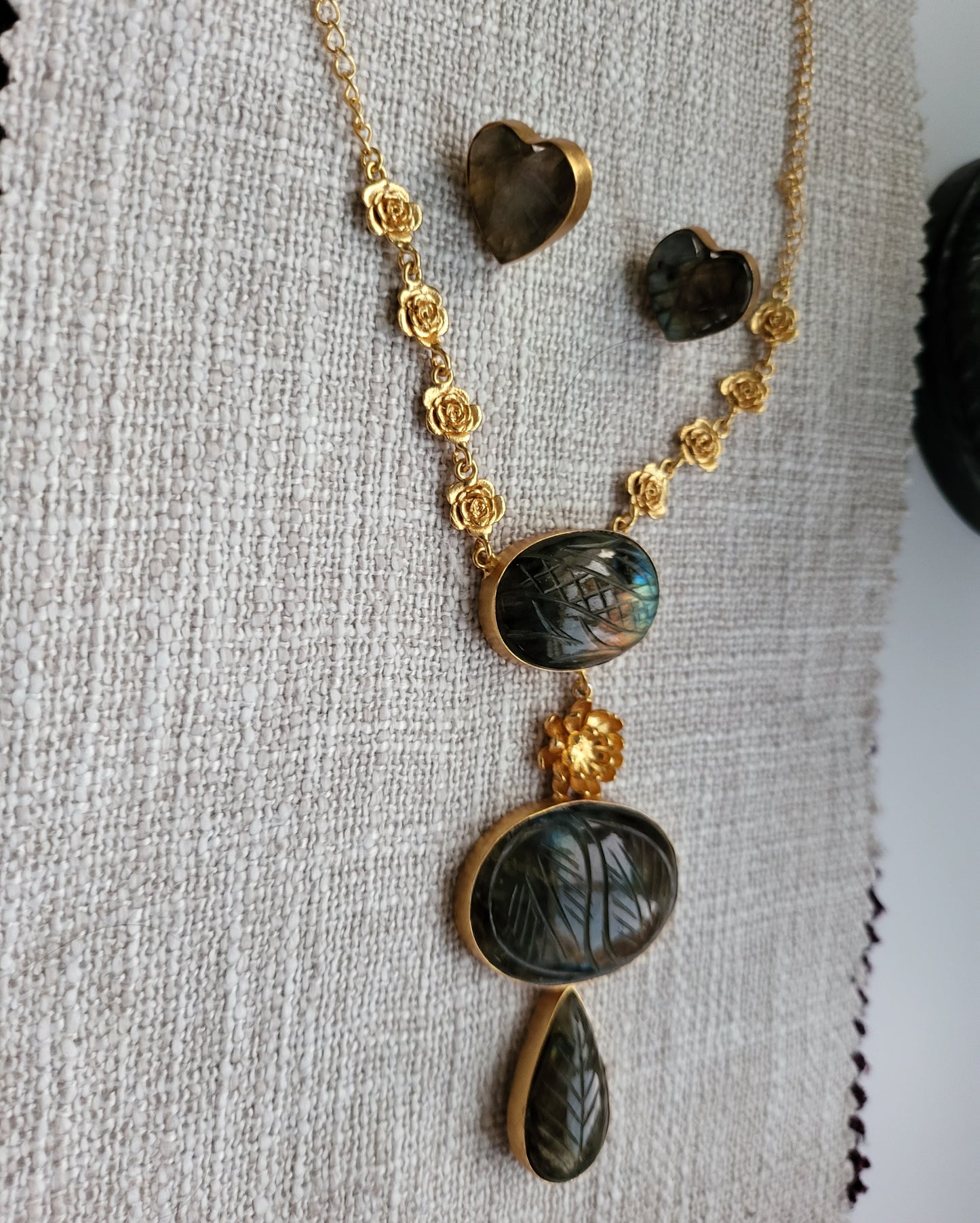 Black Gemstone Necklace Set
