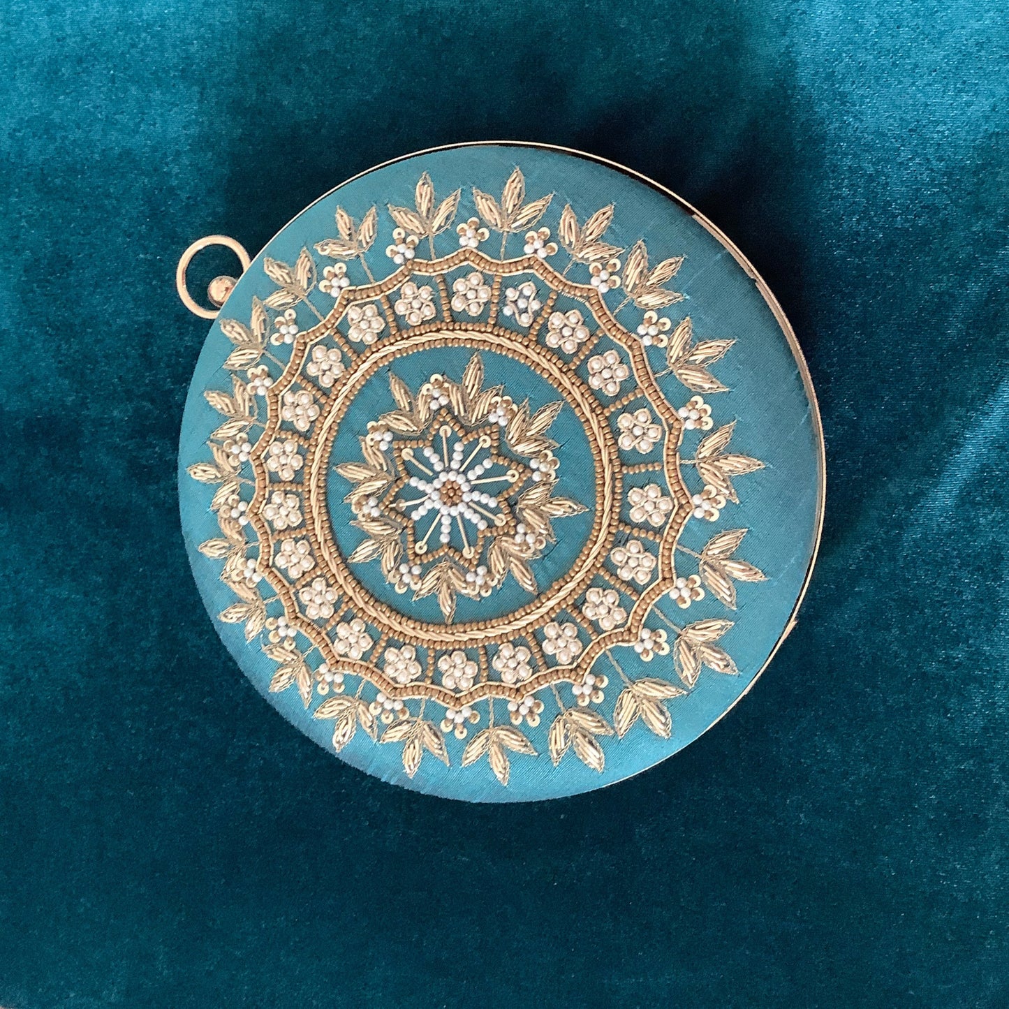 jewellerydesigner makersgonnamake handmadejewellery inspiremyinstagram smallbusiness handmadeisbetter shopsmall jewelrybox handcraftedjewelry