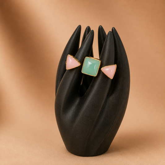 Three Stone Harmony Ring Pink Green Pink