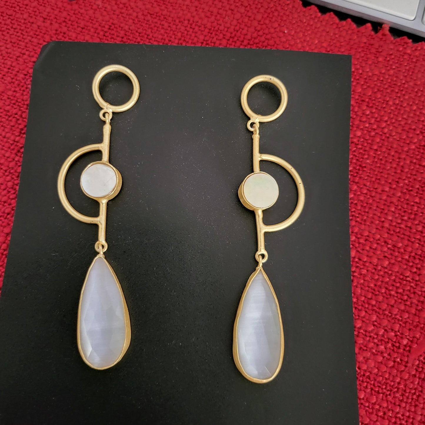 jewellerydesigner makersgonnamake handmadejewellery inspiremyinstagram smallbusiness handmadeisbetter shopsmall jewelrybox handcraftedjewelry