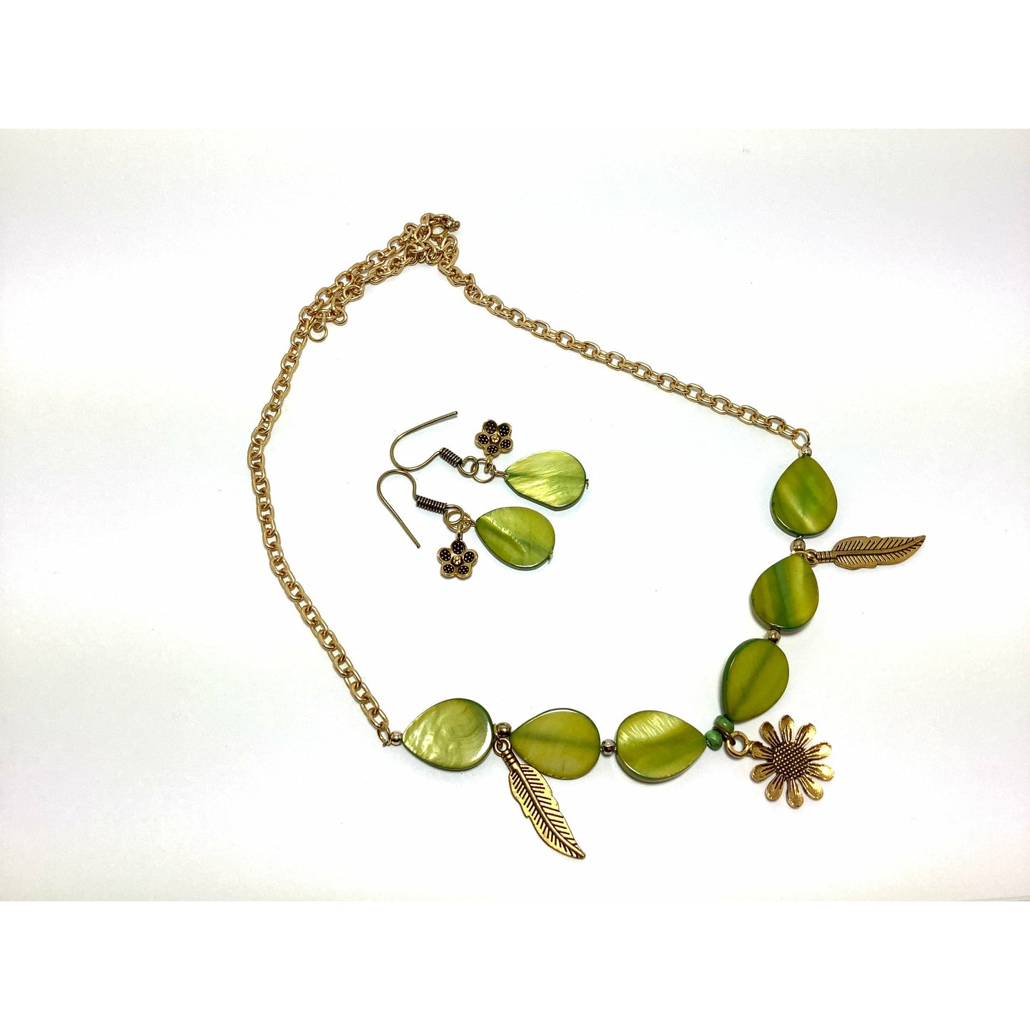Green Leaf Handmade Necklace Set