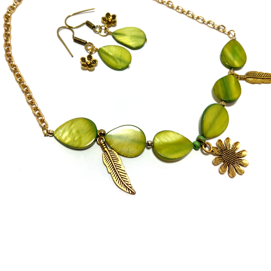 Green Leaf Handmade Necklace Set